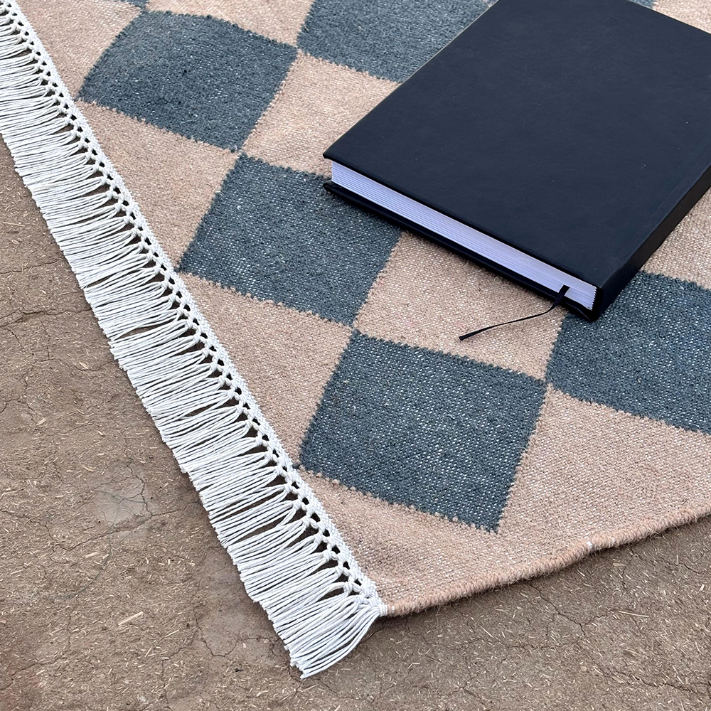 Handmade Vintage Multicolor Wool Dhurrie For Living